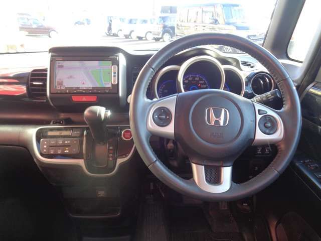 HONDA N BOX CUSTOM 2014 Image 31