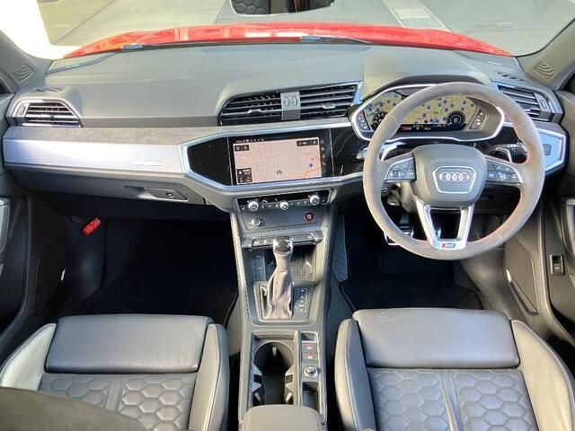 AUDI RS Q3 2021 Image 31