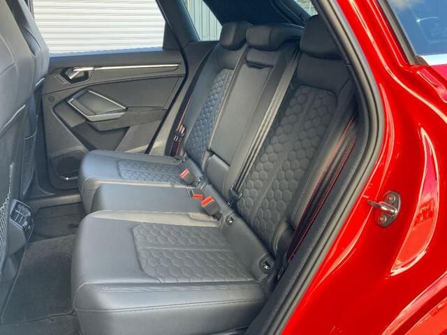 AUDI RS Q3 2021 Image 31