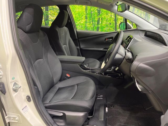 TOYOTA PRIUS 2018 Image 31