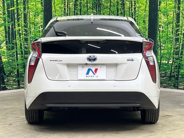 TOYOTA PRIUS 2018 Image 31