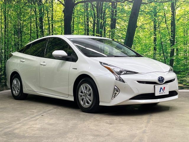 TOYOTA PRIUS 2018 Image 31