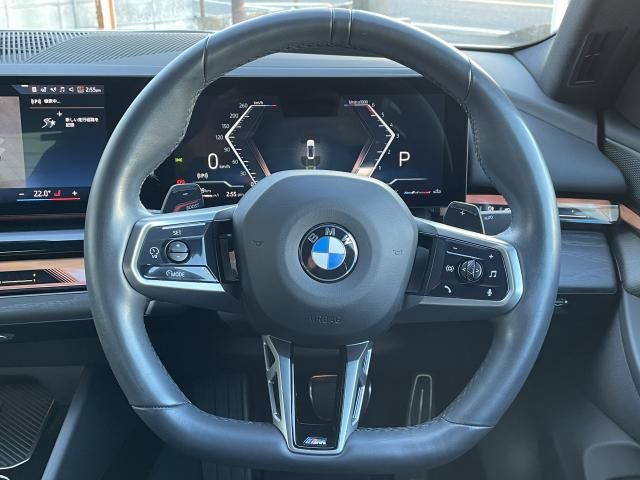 BMW 5SERIES SEDAN 2024 Image 31