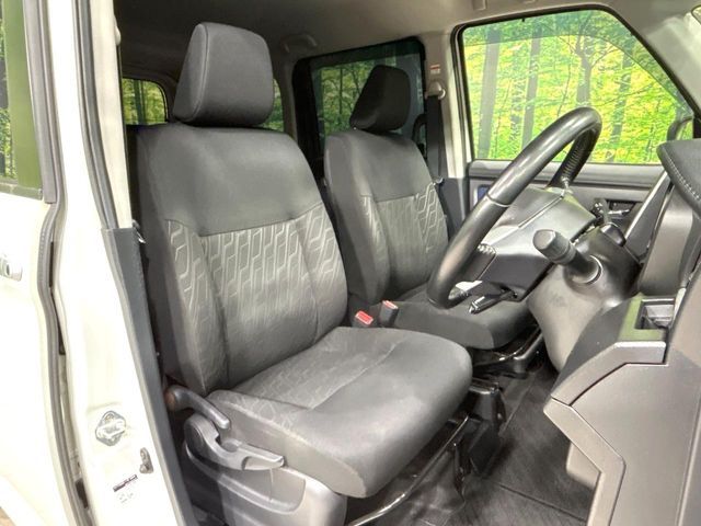 TOYOTA TANK 2019 Image 31