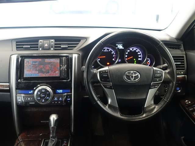 TOYOTA MARK X 2018 Image 31