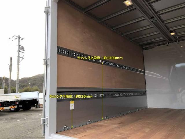 MITSUBISHI CANTER 2024 Image 31