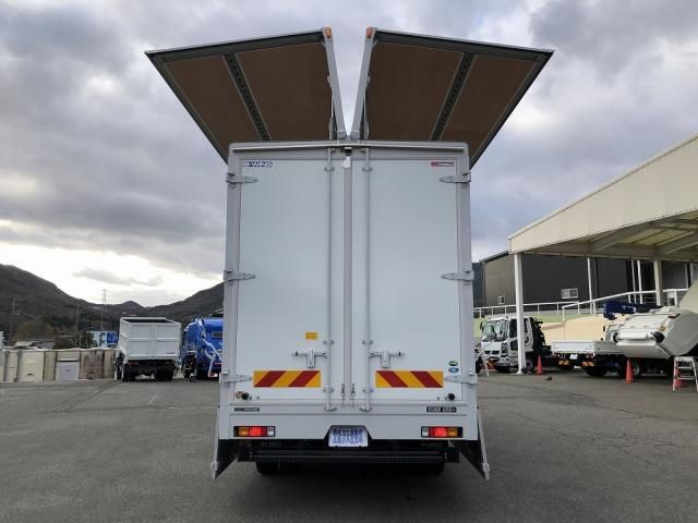 MITSUBISHI CANTER 2024 Image 31