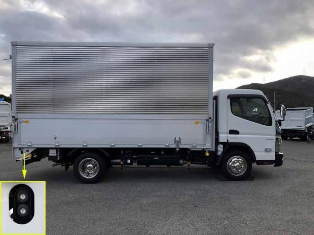 MITSUBISHI CANTER 2024 Image 31