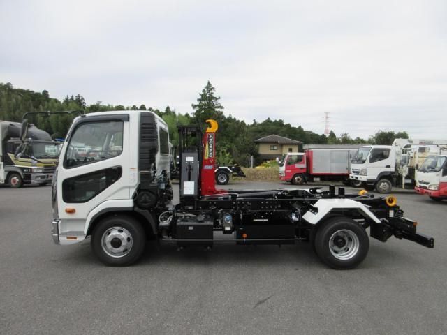 MITSUBISHI FUSOU FIGHTER 2025 Image 31