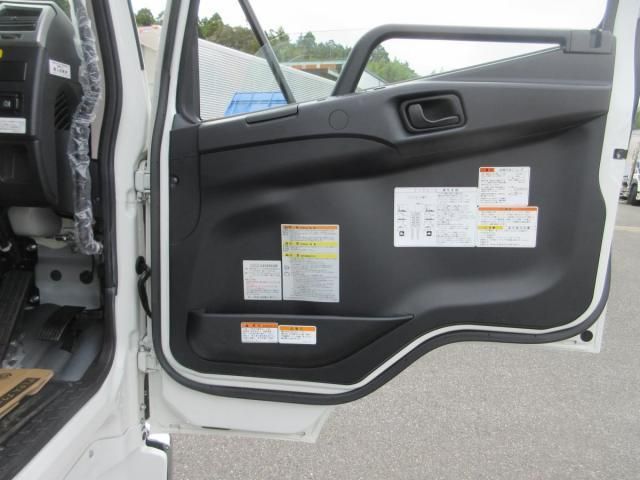 MITSUBISHI FUSOU FIGHTER 2025 Image 31