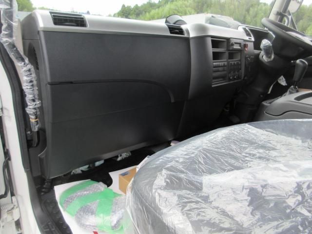 MITSUBISHI FUSOU FIGHTER 2025 Image 31