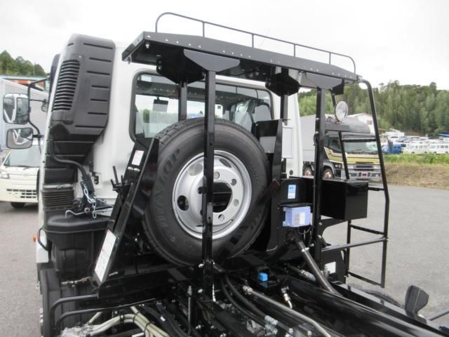 MITSUBISHI FUSOU FIGHTER 2025 Image 31