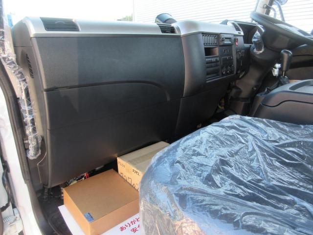 MITSUBISHI FUSOU FIGHTER 2025 Image 31