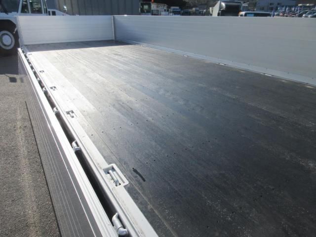 MITSUBISHI FUSOU FIGHTER 2025 Image 31