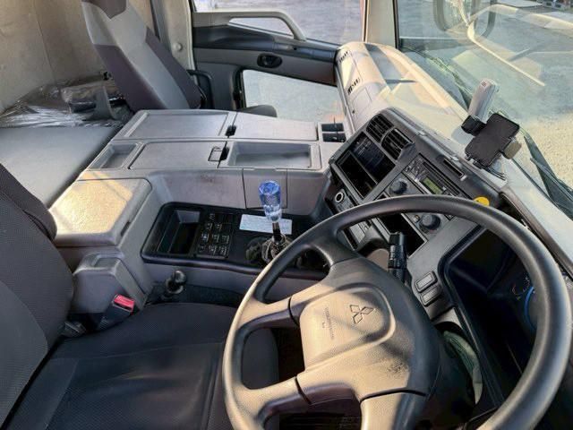 MITSUBISHI FUSOU SUPER GREAT 2018 Image 31