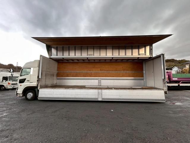 HINO PROFIA 2017 Image 31