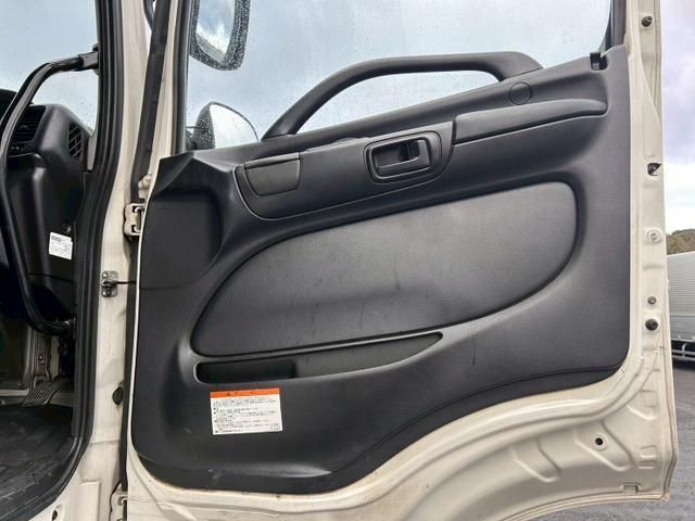 HINO PROFIA 2017 Image 31