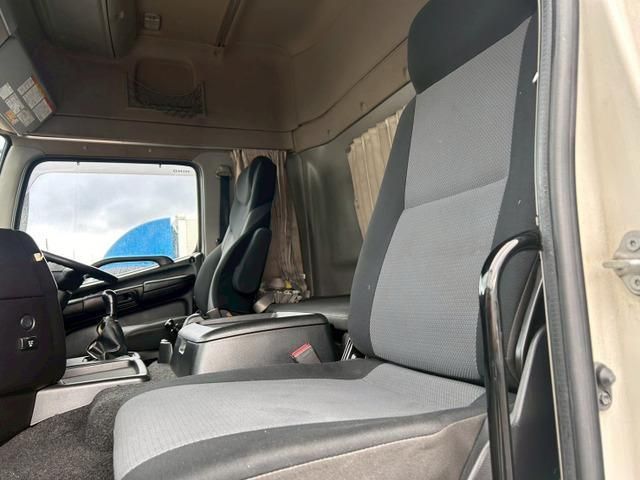 HINO PROFIA 2017 Image 31