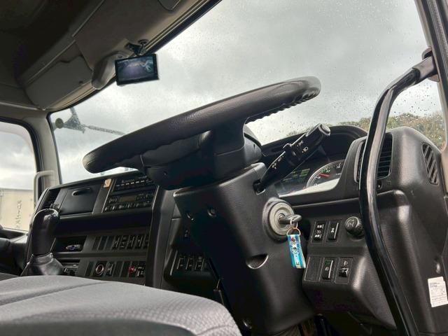 HINO PROFIA 2017 Image 31