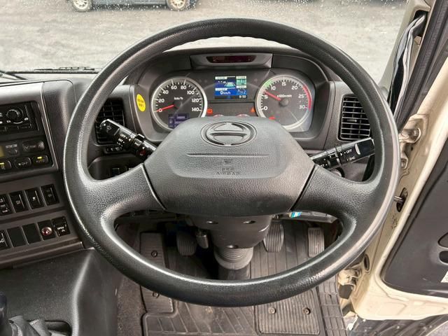 HINO PROFIA 2017 Image 31