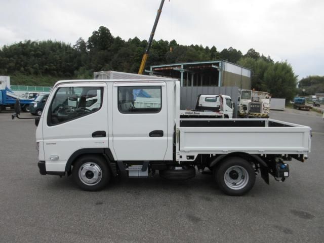 MITSUBISHI CANTER 2025 Image 31
