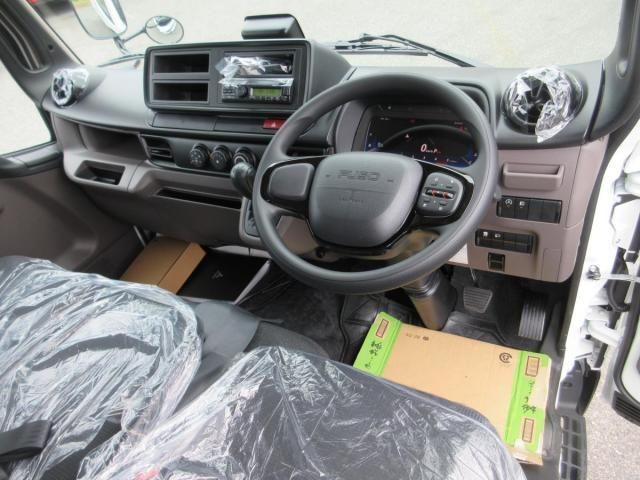 MITSUBISHI CANTER 2025 Image 31