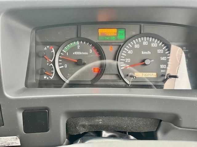 ISUZU FORWARD 2016 Image 31