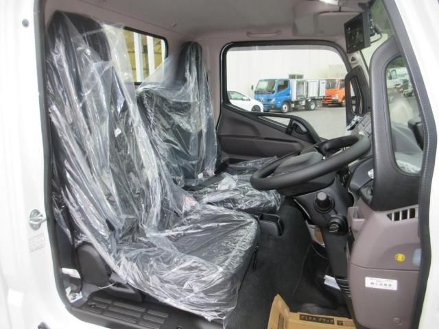 MITSUBISHI CANTER 2025 Image 31