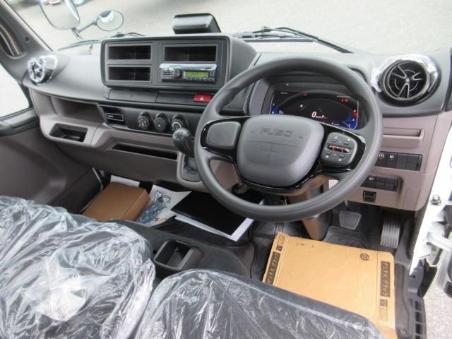 MITSUBISHI CANTER 2025 Image 31