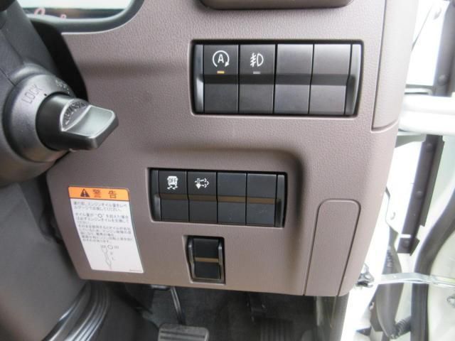 MITSUBISHI CANTER 2025 Image 31