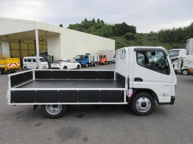 MITSUBISHI CANTER 2025 Image 31