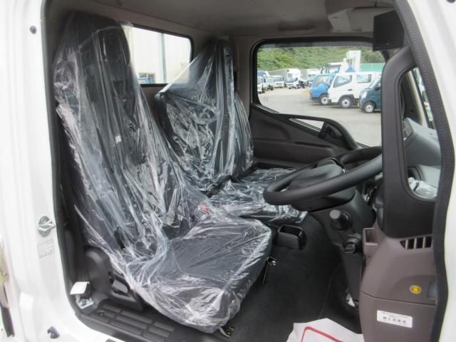 MITSUBISHI CANTER 2025 Image 31