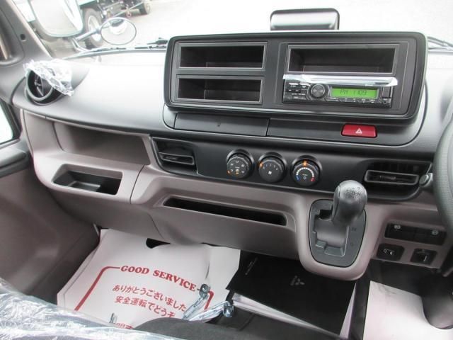 MITSUBISHI CANTER 2025 Image 31