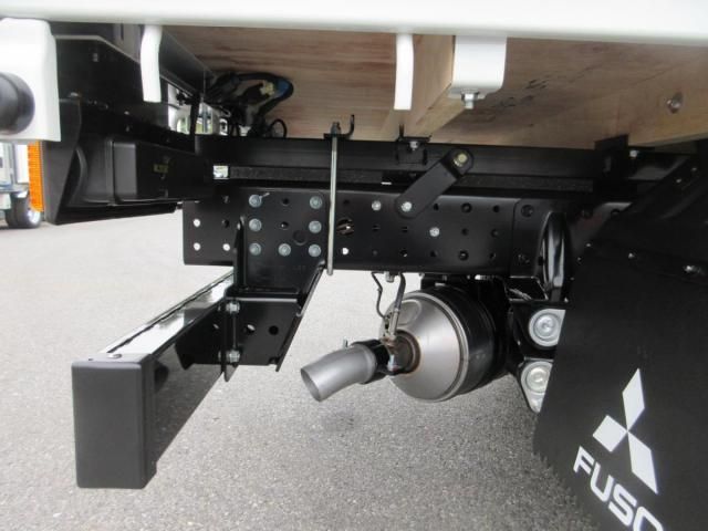 MITSUBISHI CANTER 2025 Image 31