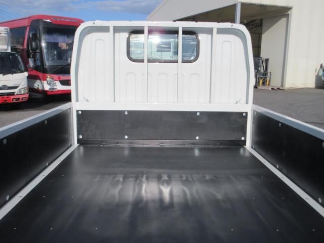 MITSUBISHI CANTER 2025 Image 31