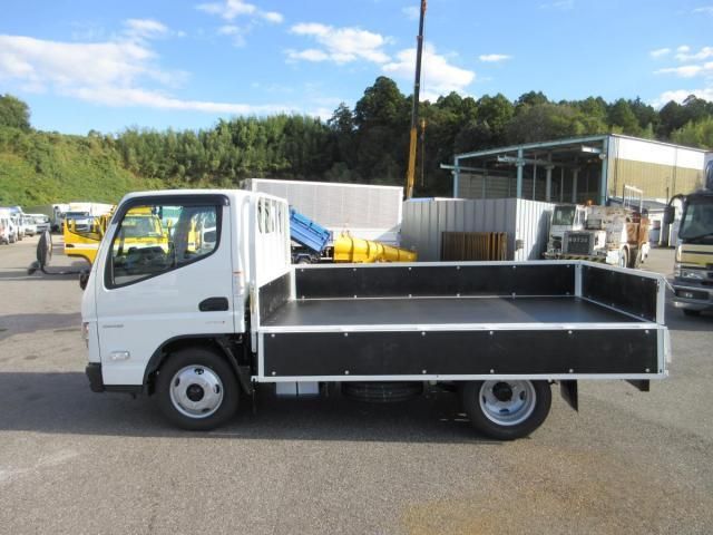 MITSUBISHI CANTER 2025 Image 31