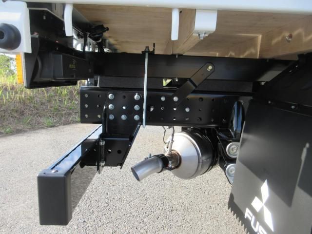 MITSUBISHI CANTER 2025 Image 31