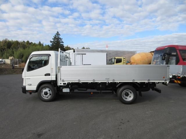 MITSUBISHI CANTER 2025 Image 31