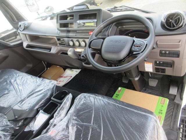 MITSUBISHI CANTER 2025 Image 31