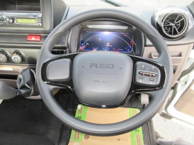 MITSUBISHI CANTER 2025 Image 31