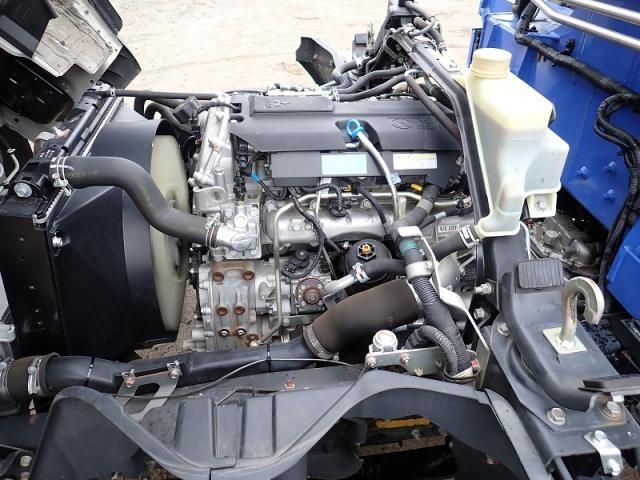 MITSUBISHI CANTER 2018 Image 31