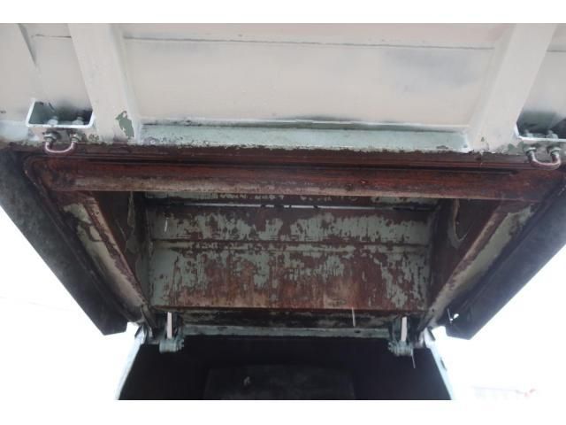 HINO DUTRO 2017 Image 31