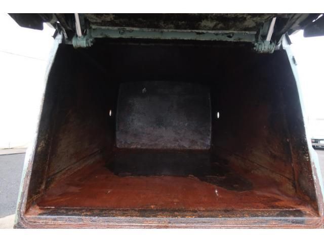 HINO DUTRO 2017 Image 31