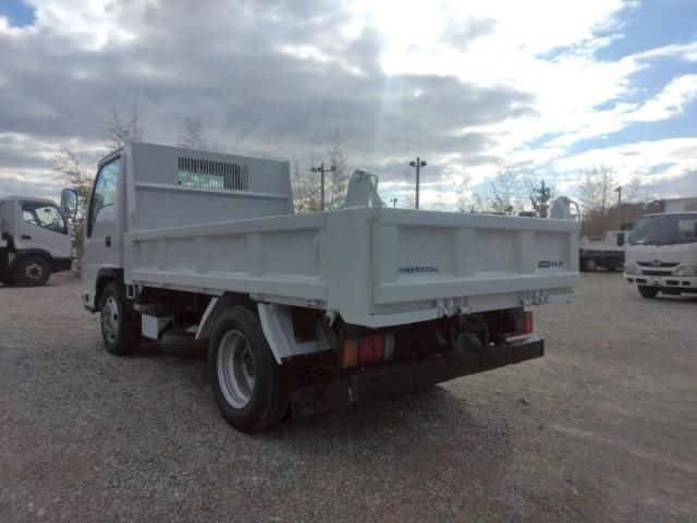 ISUZU ELF 2012 Image 31