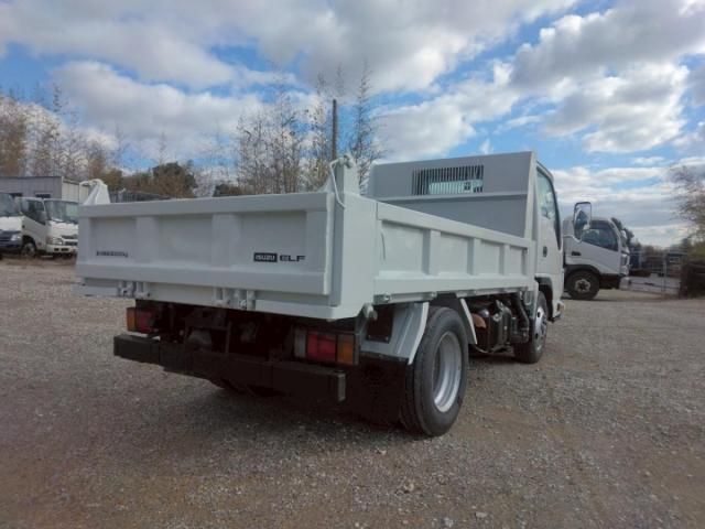 ISUZU ELF 2012 Image 31