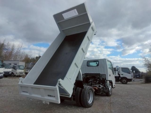 ISUZU ELF 2012 Image 31