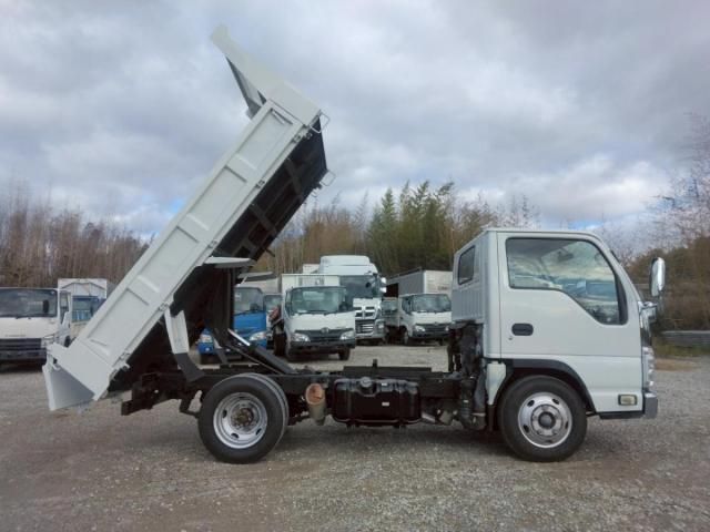 ISUZU ELF 2012 Image 31