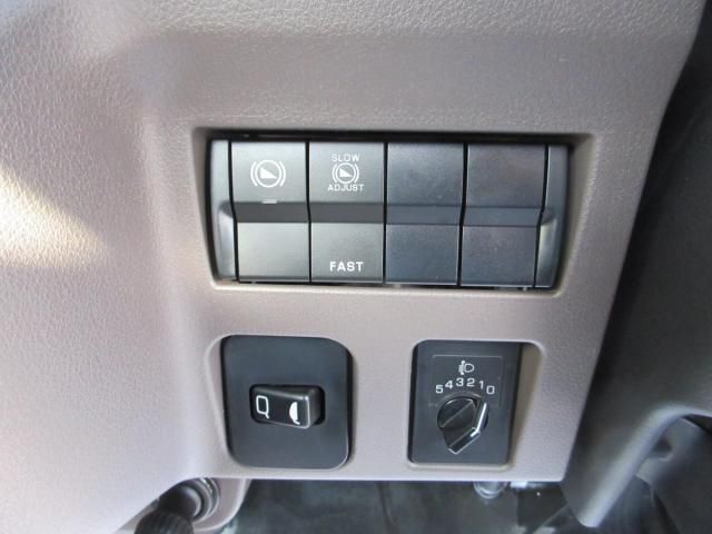 MITSUBISHI CANTER 2025 Image 31