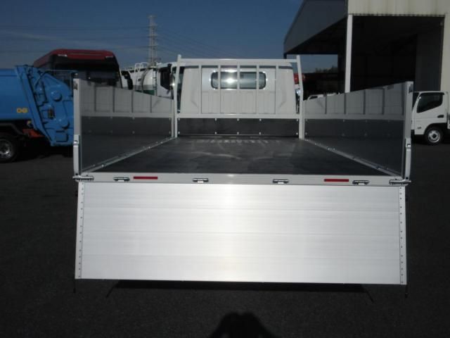 MITSUBISHI CANTER 2025 Image 31