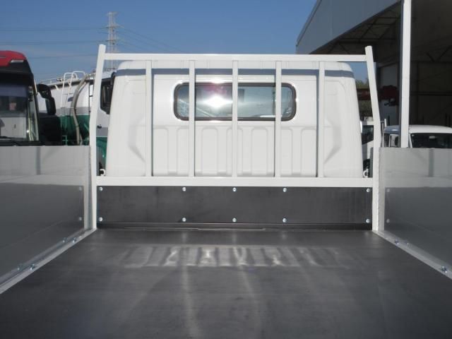 MITSUBISHI CANTER 2025 Image 31